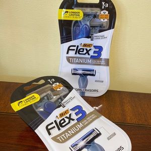 ⭐️Bic flex3 razors